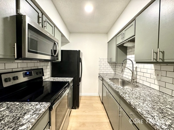 1 bedroom apartment for rent in Midtown-Westport - KCMO, Kansas City