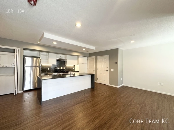 1 bedroom apartment for rent in Country Club Plaza - KCMO, Kansas City