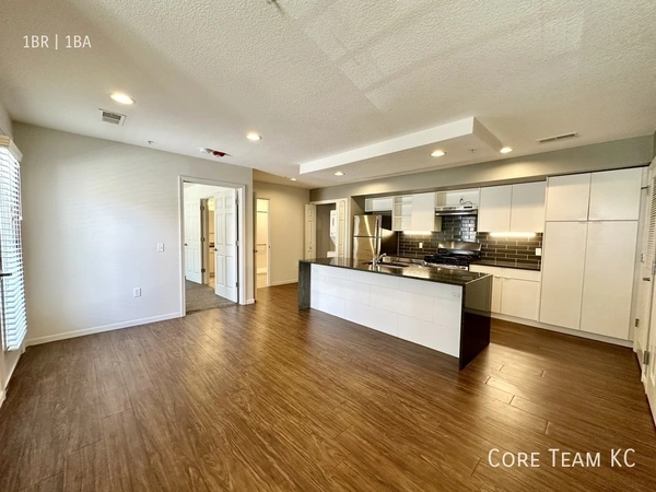 1 bedroom apartment for rent in Country Club Plaza - KCMO, Kansas City