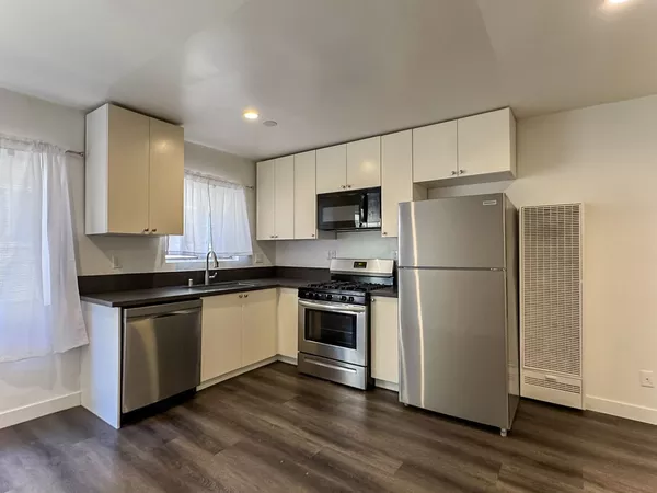 2 bedrooms apartment for rent in Palms - Westside / South Bay, Los Angeles