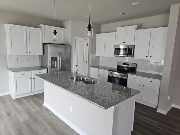 4 bedrooms apartment for rent in Hickory Grove - East Charlotte, Charlotte