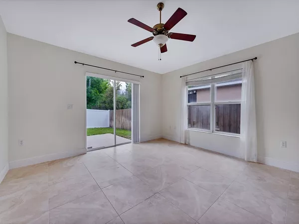 4 bedrooms apartment for rent in Waterford Lakes - East Orlando, Orlando
