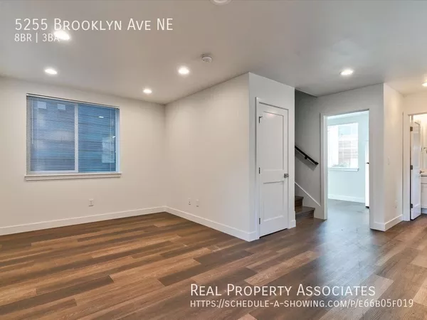 8 bedrooms apartment for rent in University District - North Seattle, Seattle