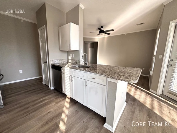 2 bedrooms apartment for rent in Midtown-Westport - KCMO, Kansas City