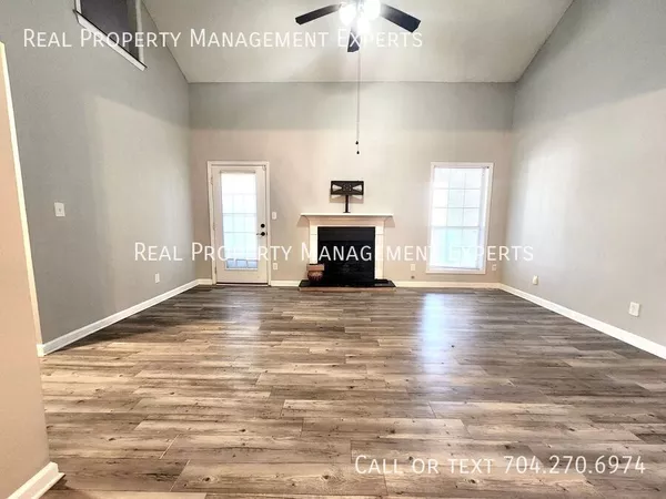 3 bedrooms apartment for rent in North Sharon Amity / Reddman Road - East Charlotte, Charlotte