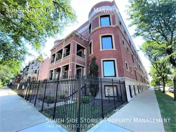 4 bedrooms apartment for rent in Grand Boulevard - South Side, Chicago