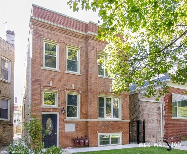 2 bedrooms apartment for rent in Hermosa - Northwest Side, Chicago