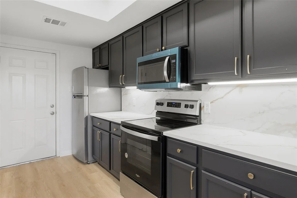 Coliving in Garrison Park - South Austin, Austin