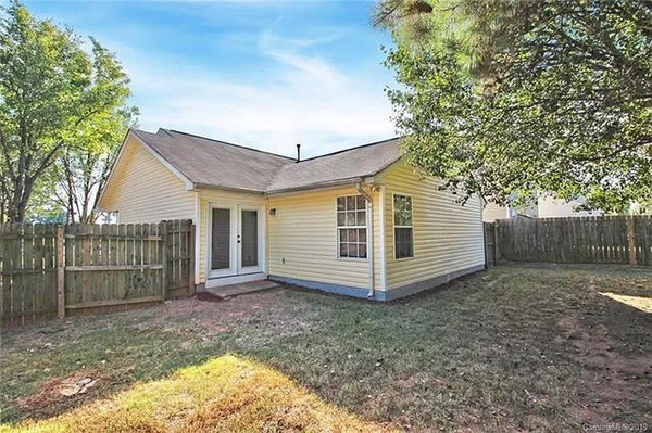 Coliving in Mineral Springs / Rumble Road - North Charlotte, Charlotte