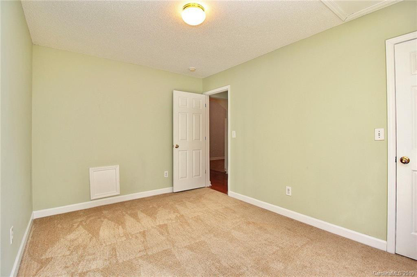 Coliving in Mineral Springs / Rumble Road - North Charlotte, Charlotte