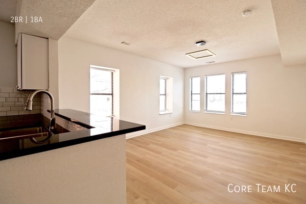 2 bedrooms apartment for rent in Longfellow - KCMO, Kansas City