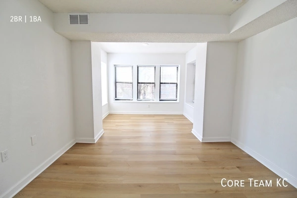 2 bedrooms apartment for rent in Ivanhoe - KCMO, Kansas City