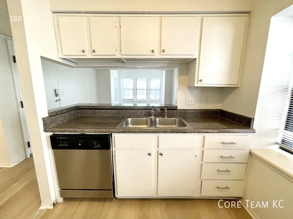 2 bedrooms apartment for rent in Ivanhoe - KCMO, Kansas City