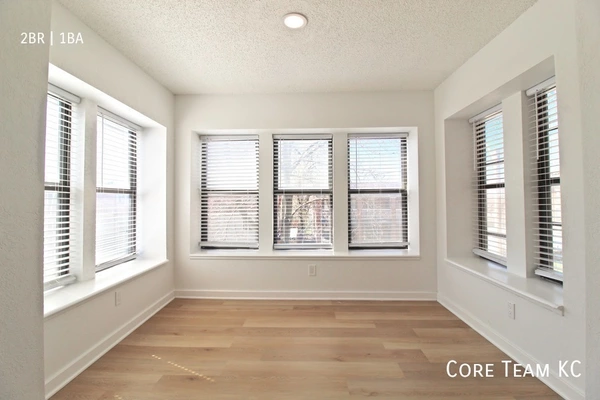2 bedrooms apartment for rent in Ivanhoe - KCMO, Kansas City