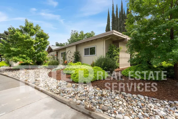 2 bedrooms apartment for rent in McClellan Park - Outer SAC, Sacramento