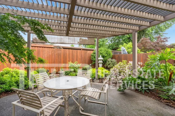 2 bedrooms apartment for rent in McClellan Park - Outer SAC, Sacramento