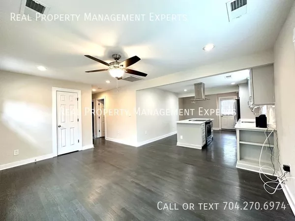 3 bedrooms apartment for rent in McCrorey Heights - Central Charlotte, Charlotte