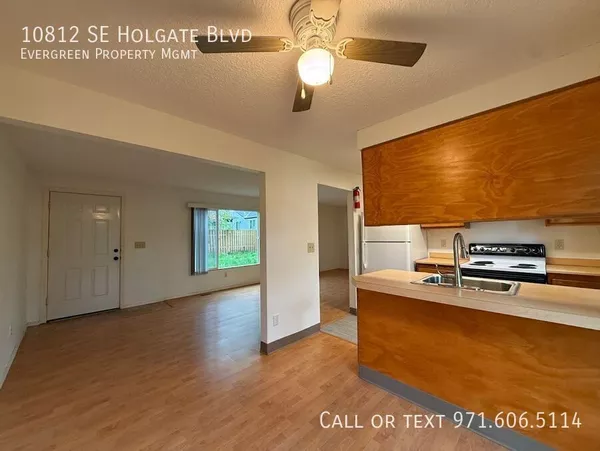 2 bedrooms apartment for rent in Powellhurst-Gilbert - SE Portland, Portland