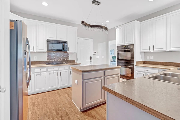 Coliving in Knightdale - Outer Triangle, Raleigh