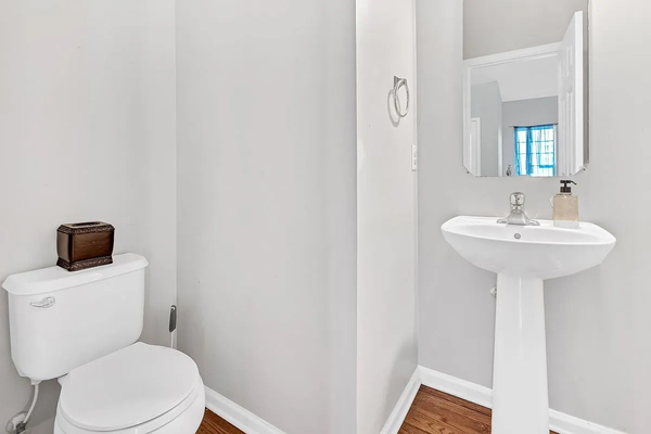 Coliving in Knightdale - Outer Triangle, Raleigh