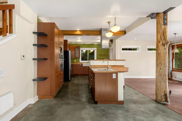 3 bedrooms apartment for rent in Matthews Beach - North Seattle, Seattle