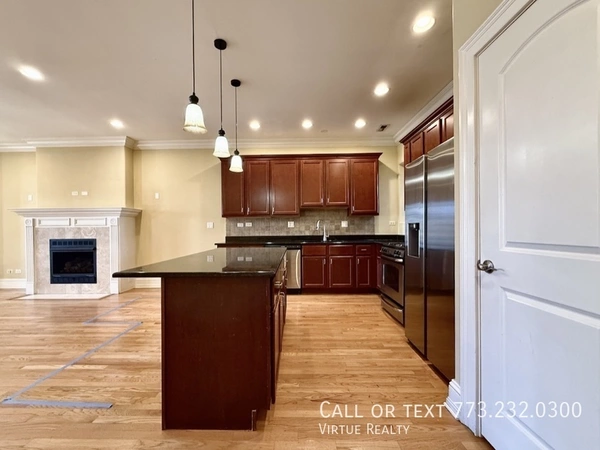 3 bedrooms apartment for rent in Washington Park - South Side, Chicago