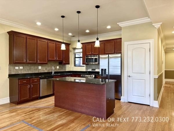 3 bedrooms apartment for rent in Washington Park - South Side, Chicago