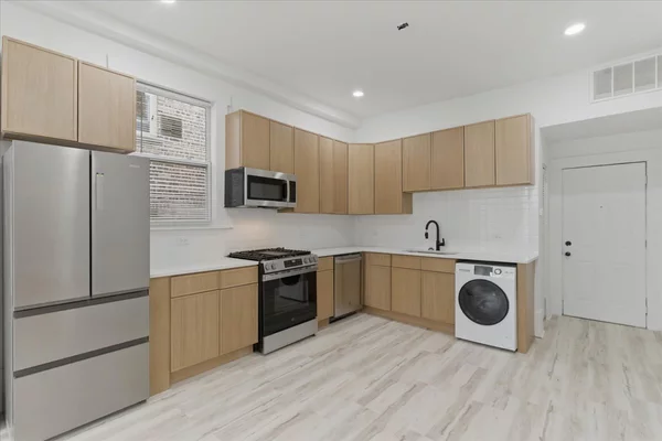2 bedrooms apartment for rent in Ukrainian Village - West Side, Chicago