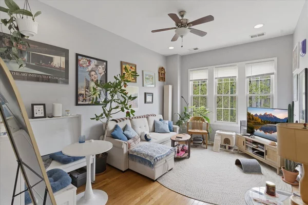 4 bedrooms apartment for rent in Boystown - North Side, Chicago