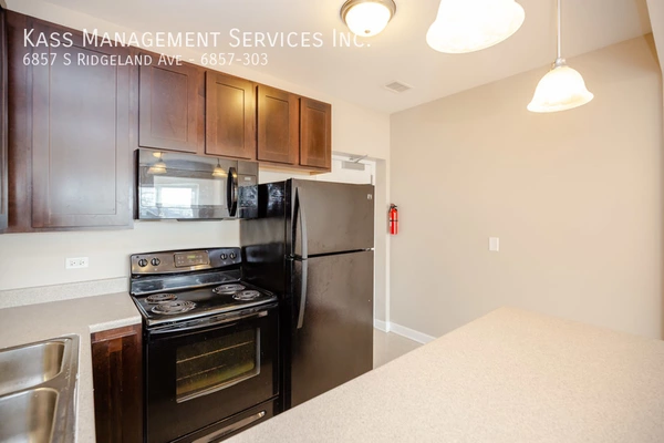 3 bedrooms apartment for rent in South Shore - South Side, Chicago