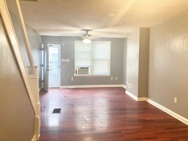 3 bedrooms apartment for rent in Grays Ferry - South Philadelphia, Philadelphia