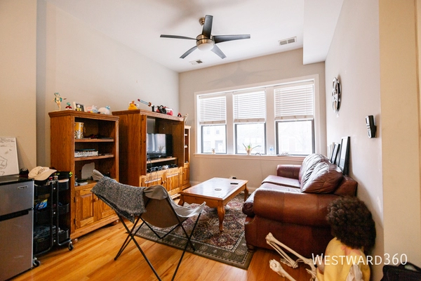 3 bedrooms apartment for rent in Lower West Side - West Side, Chicago