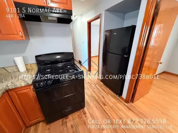 4 bedrooms apartment for rent in Washington Heights Chicago - Far Southwest Side, Chicago