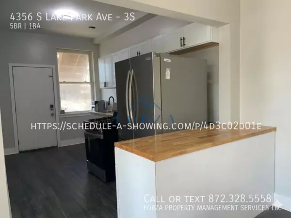 5 bedrooms apartment for rent in Kenwood - South Side, Chicago