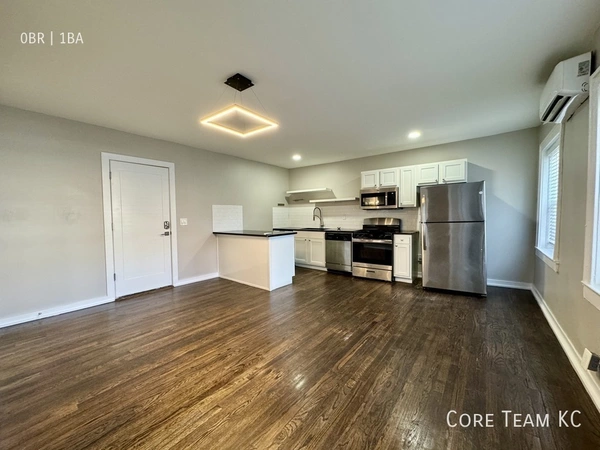Studio Apartment for rent in Midtown-Westport - KCMO, Kansas City