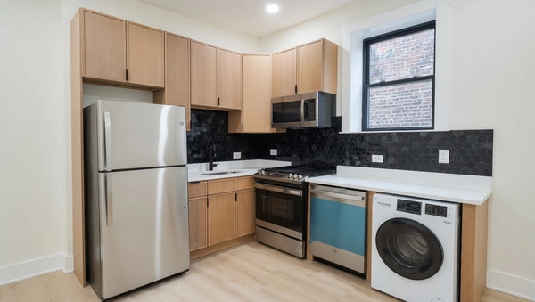 2 bedrooms apartment for rent in Ukrainian Village - West Side, Chicago