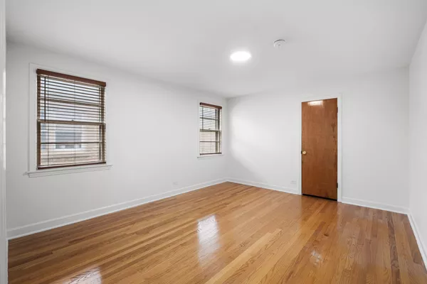 3 bedrooms apartment for rent in West Ridge - Far North Side, Chicago