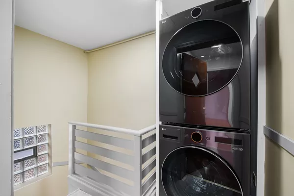 3 bedrooms apartment for rent in West Ridge - Far North Side, Chicago