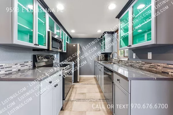 4 bedrooms apartment for rent in Lowry - East Denver, Denver