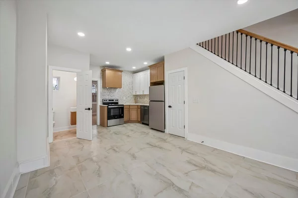 4 bedrooms apartment for rent in Dunlap PHL - West Philadelphia, Philadelphia