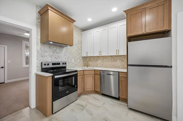 4 bedrooms apartment for rent in Dunlap PHL - West Philadelphia, Philadelphia