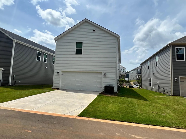 Coliving in Steele Creek - West Charlotte, Charlotte