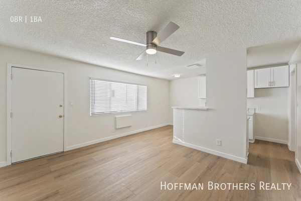 Studio Apartment for rent in Van Nuys - San Fernando Valley, Los Angeles