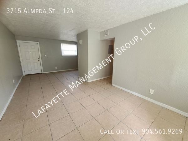 2 bedrooms apartment for rent in Lake Forest - Northside, Jacksonville