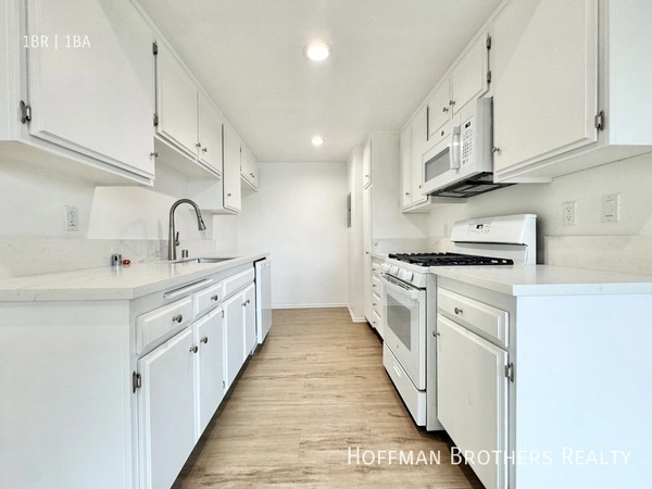 1 bedroom apartment for rent in Valley Village - San Fernando Valley, Los Angeles