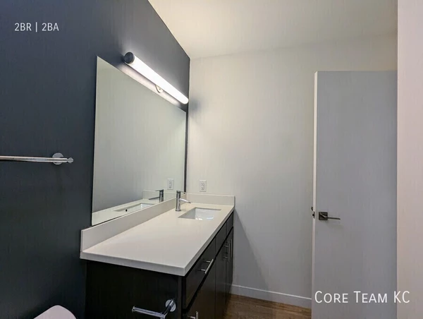 2 bedrooms apartment for rent in Brookside - KCMO, Kansas City