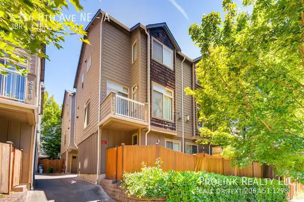 3 bedrooms apartment for rent in University District - North Seattle, Seattle