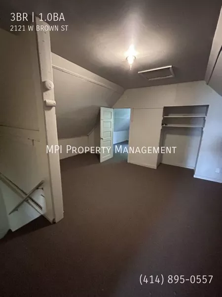 3 bedrooms apartment for rent in Triangle - North Mil / North Shore, Milwaukee