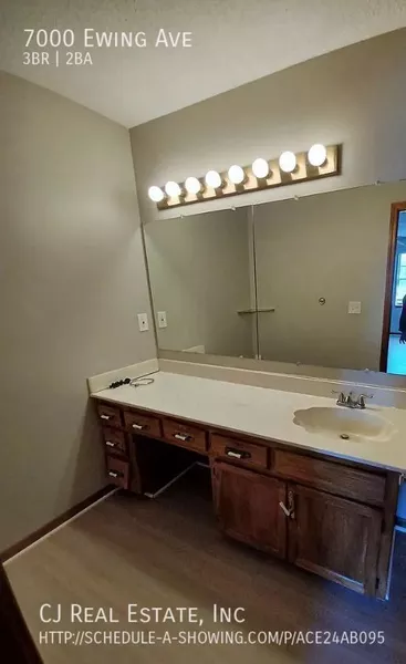 3 bedrooms apartment for rent in Foxtown East - KCMO, Kansas City