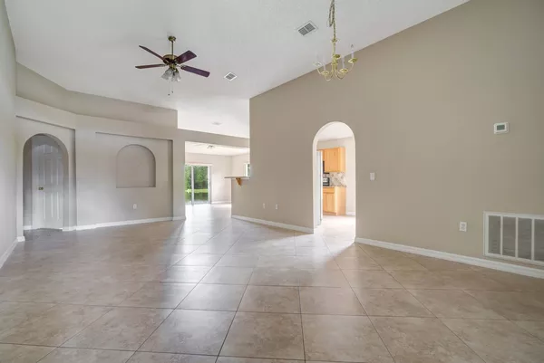 4 bedrooms apartment for rent in Waterford Lakes - East Orlando, Orlando